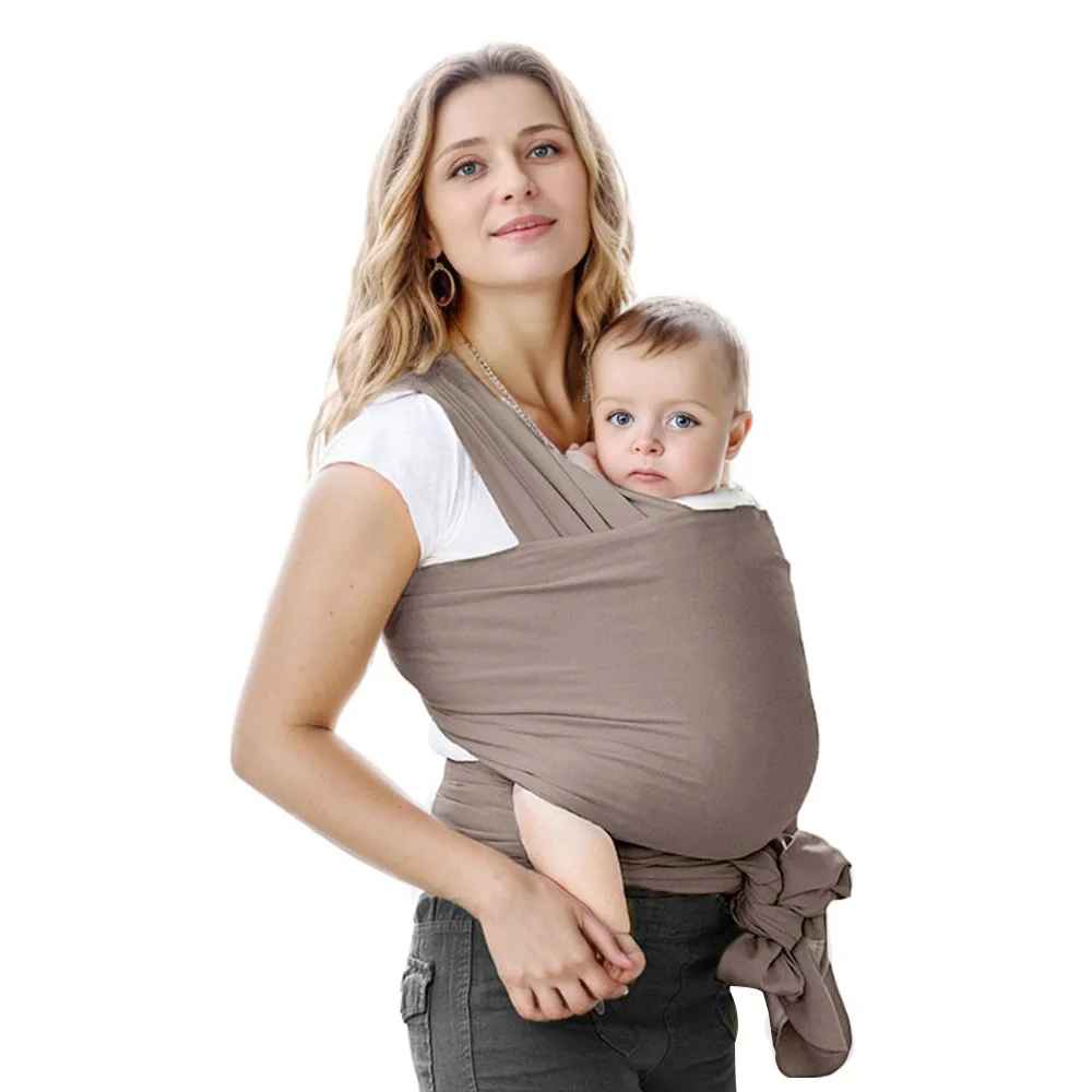 bébé dans bebe portage echarpe comfy freedom avec maman