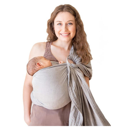 bébé dans le foulard porte bébé ergosouple 