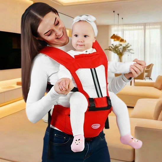 bébé dans porte bebe soulageconfort avec maman