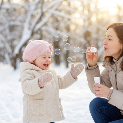 bébé porte bonnet bébé fille doux protection hivernale avec maman au parc