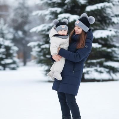 bébé porte bonnet bebe satiné avec maman