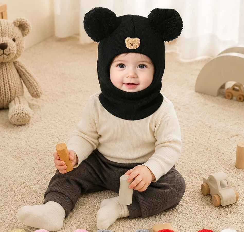 bébé porte cagoule garçon douceur complète au salon