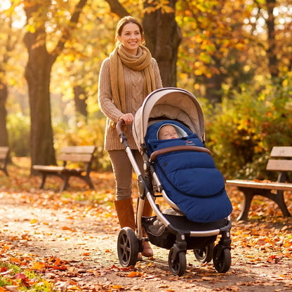 chanceliere cosy coucou avec bébé et maman au parc
