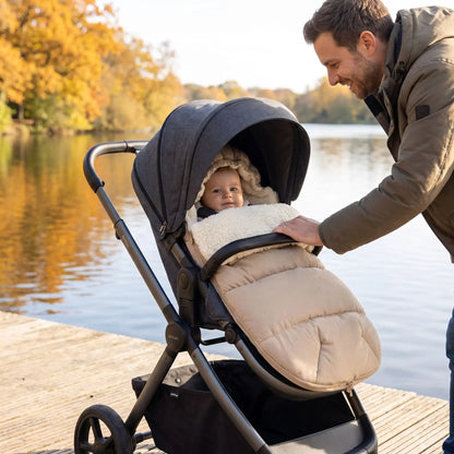 chanceliere cosy hiver confort3modes avec bébé au bord d'eau avec papa