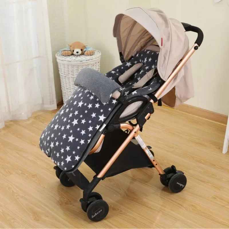 chanceliere bebe cozywarm vue de coté au poussette