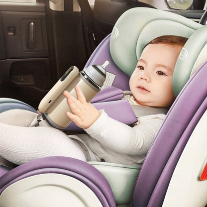 chauffe biberon nomade multitemp avec bébé dans la voiture