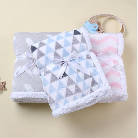 couverture poussette hiver tendre différents motifs