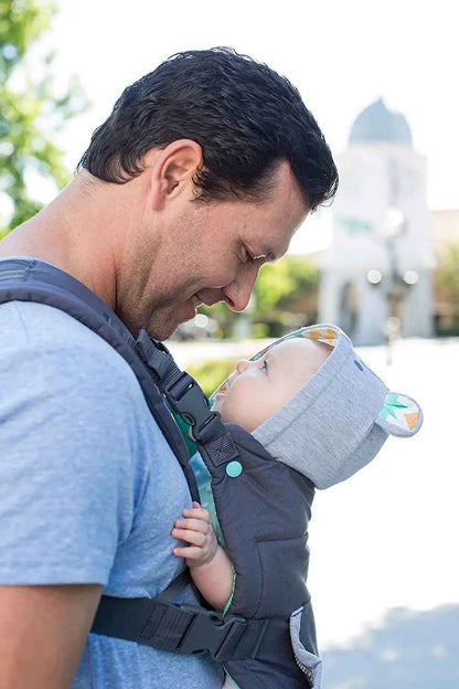 papa porte bébé dans porte bebe physio cosy ergonomique