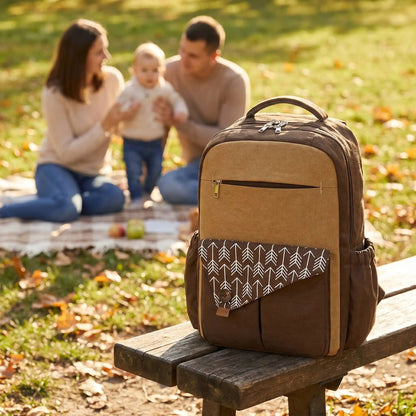 sac a langer urban chic babyserenity sur le banc au parc avec bébé et sa famille
