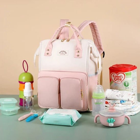 Sac à langer organisé & élégant et les essentiels de bébé
