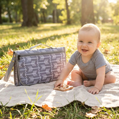 Tapis à langer nomade avec poche | BabyDoux - Havre Bébé